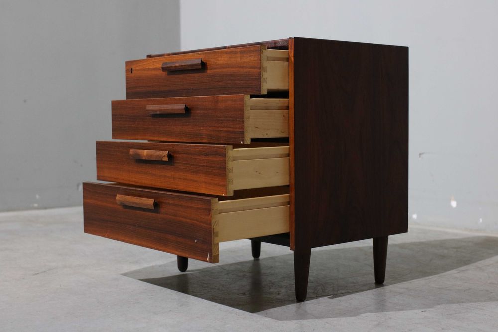 Cómoda nórdica em pau santo | Mobiliário Nórdico Vintage