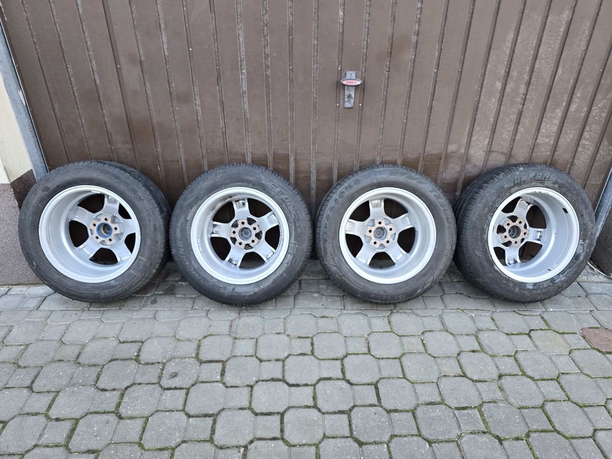 Felgi z oponami 195/65R15 VW Golf 4 5x100 New Beetle Audi A3 Octavia 1
