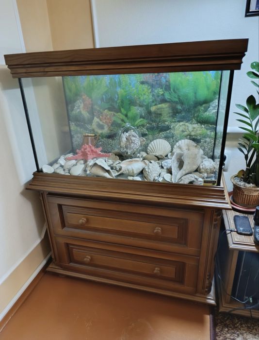 Продам  хороший акваріум