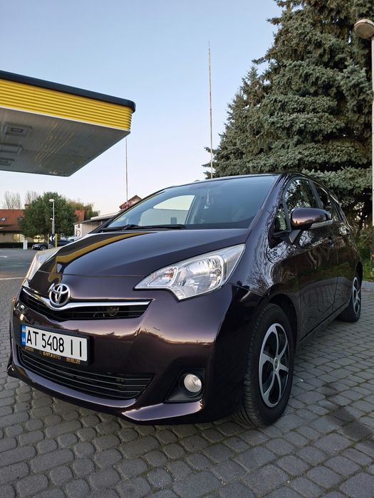 Продам свіжопригнану Toyota Verso S 2014p. Автомат.