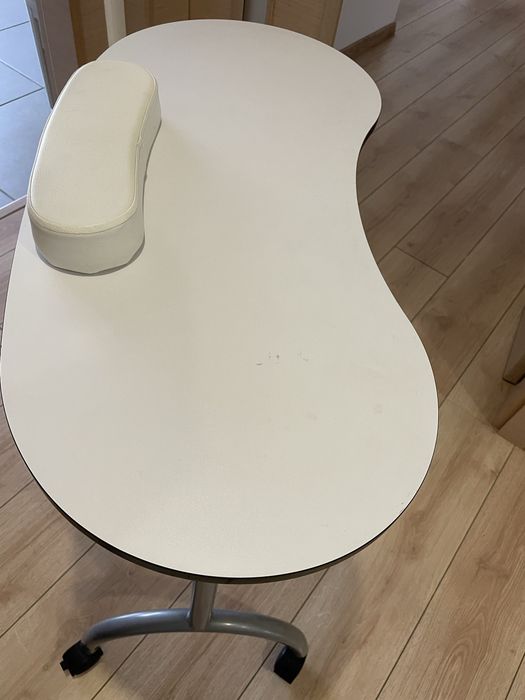 Mesa branca manicure