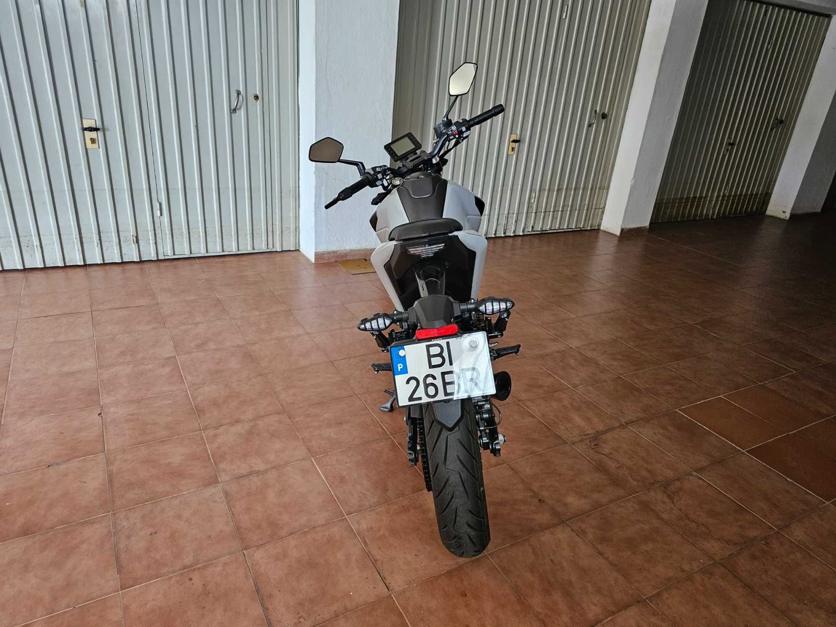 Zontes ZT125-U — como nova (500 km) | Keyless | Bosch ABS | Garagem
