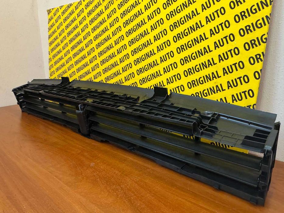 Жалюзі верхні нижні з моторчиком BMW 5 G60 G61 нові оригінал