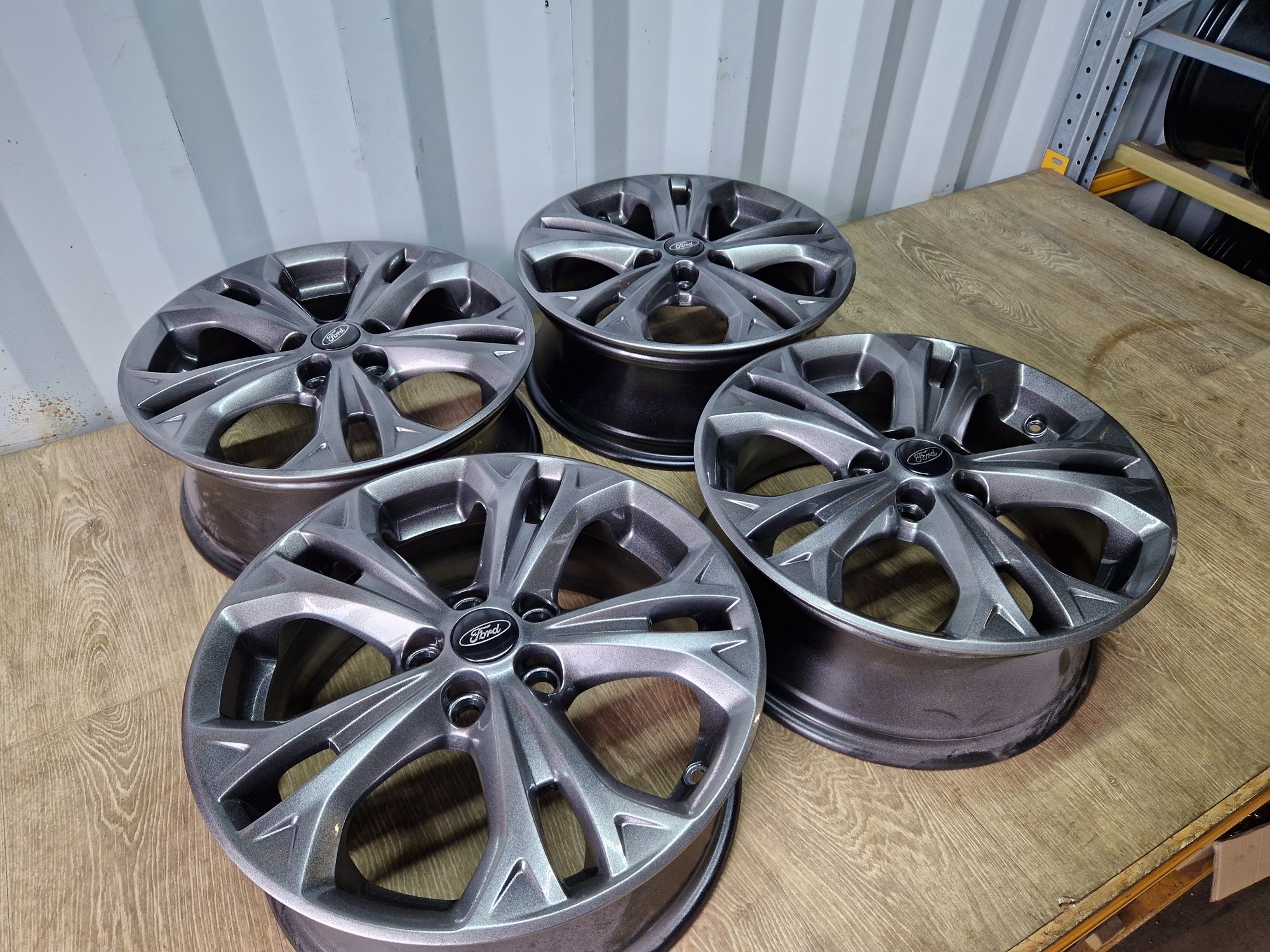 Felgi 17 ford mondeo focus kuga s max 5x108 7j et55 os 63.4