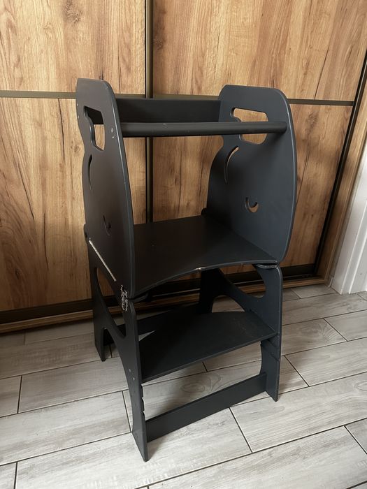 Вежа помічника монтессорі  дошка