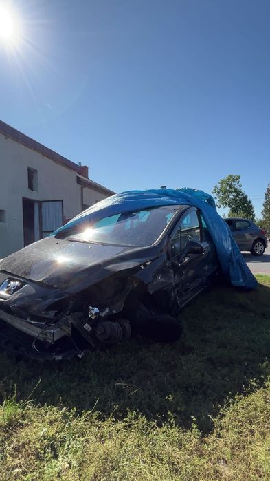 Peugeot 308 na części lub w całości