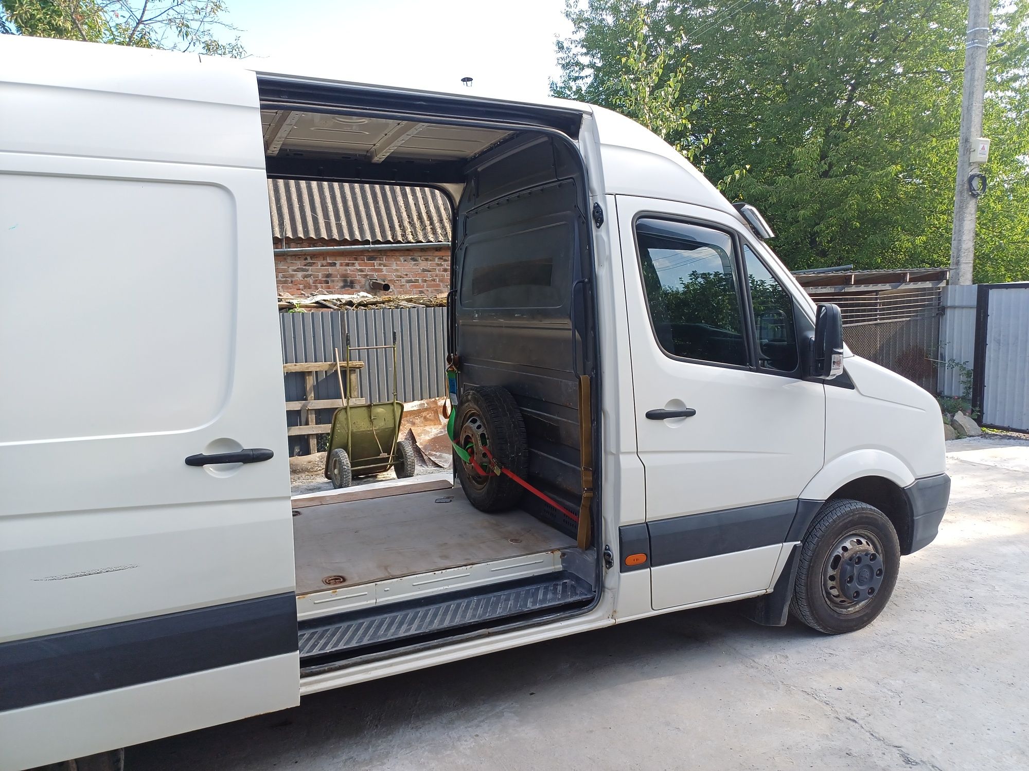 Вантажний бус  двухкатковий Volkswagen crafter 2008р. грузовий вольцва
