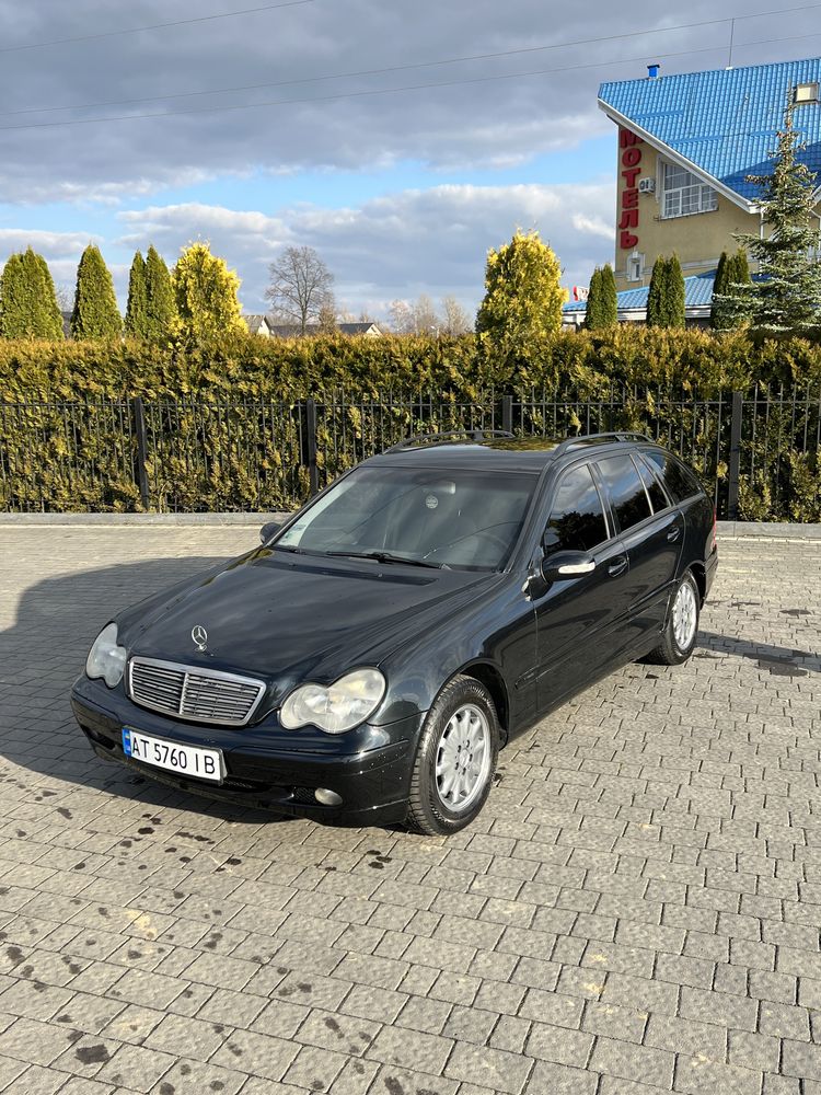 Mercedes Benz W203 2001р 2.0 бензин