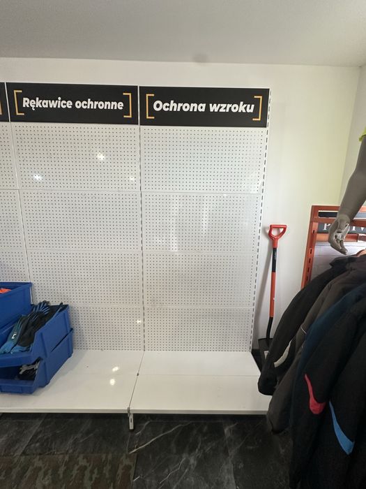Regał sklepowy metalowy i 20 zawieszek