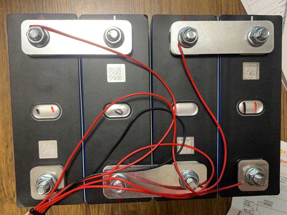 Комплект 4 нових LifePO4 3.2V 100ah комірки + BMS плата