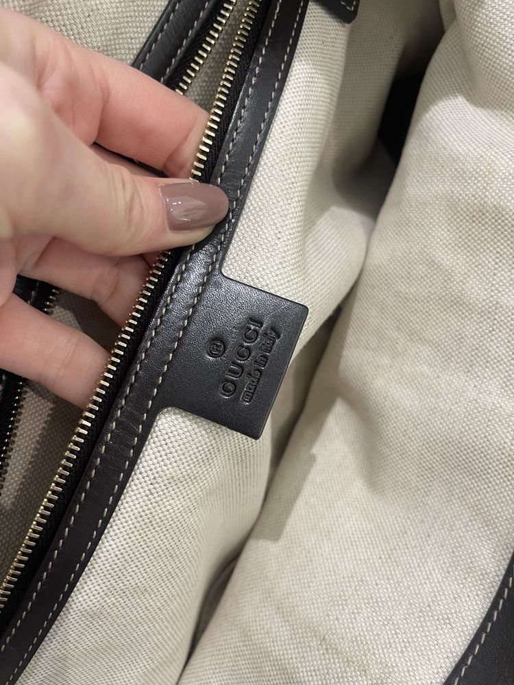 Mala Gucci beje castanha e dourada