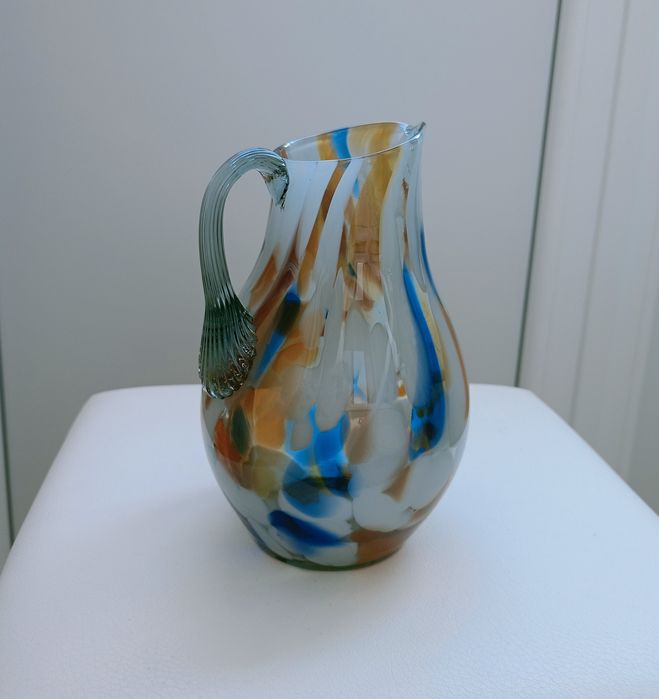 Глек із кольорового гутного скла, виробництво СРСР.  Ємність 1л