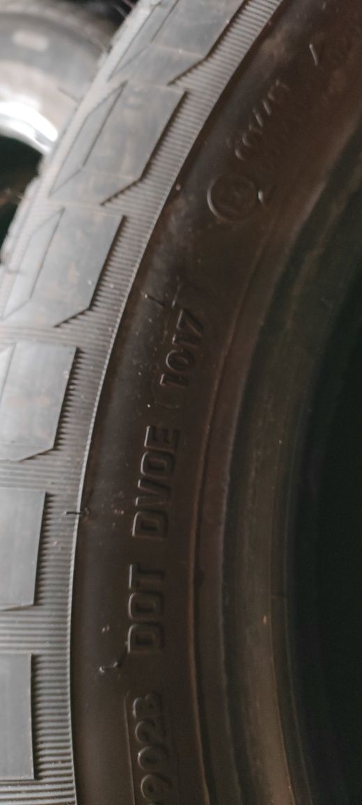 205/65R15 C letnie 4 szt Vredestein jak nowe z przechowalni