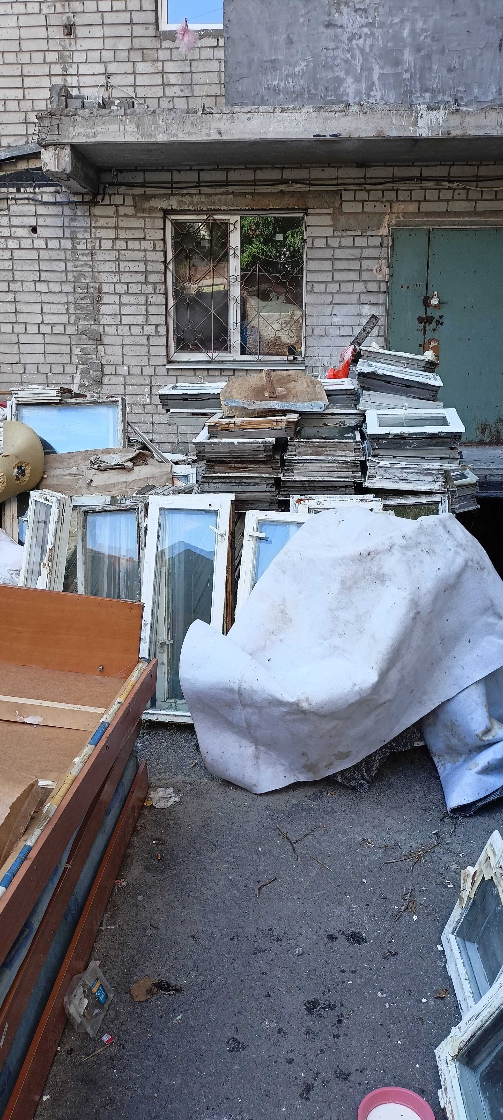 Вывоз строительного мусора Днепр Газель, Камаз+погрузка, Вивіз сміття