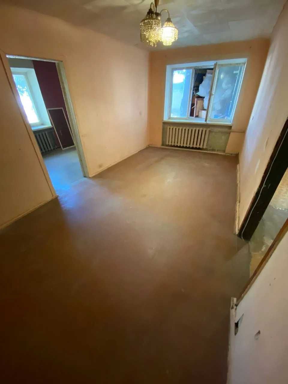 Продам 2к квартиру на на проспекті Мануйлівському (вул. Радистів 4)