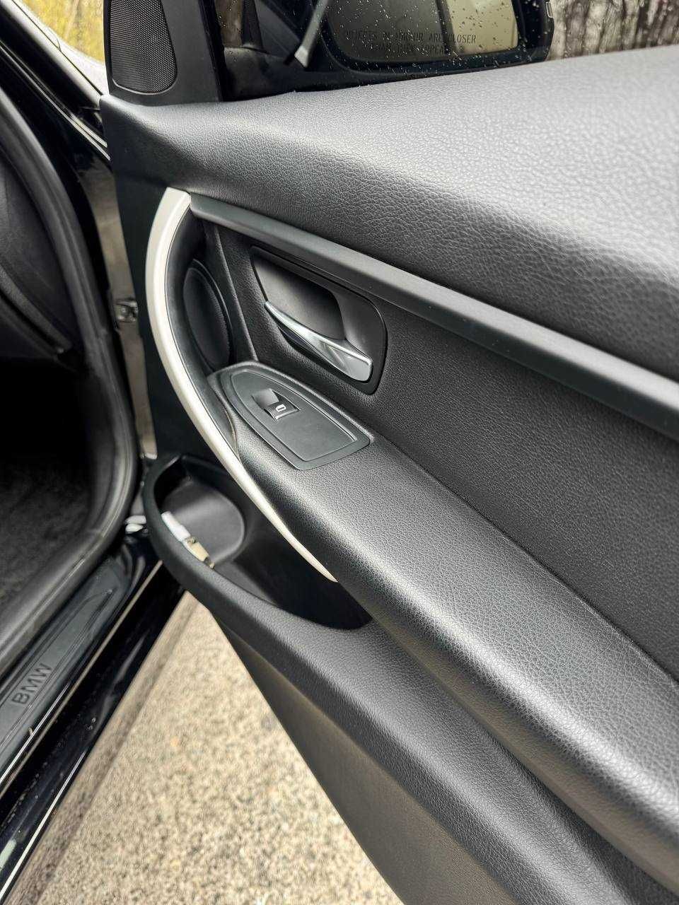 BMW F30 320 XDRIVE 2015 року