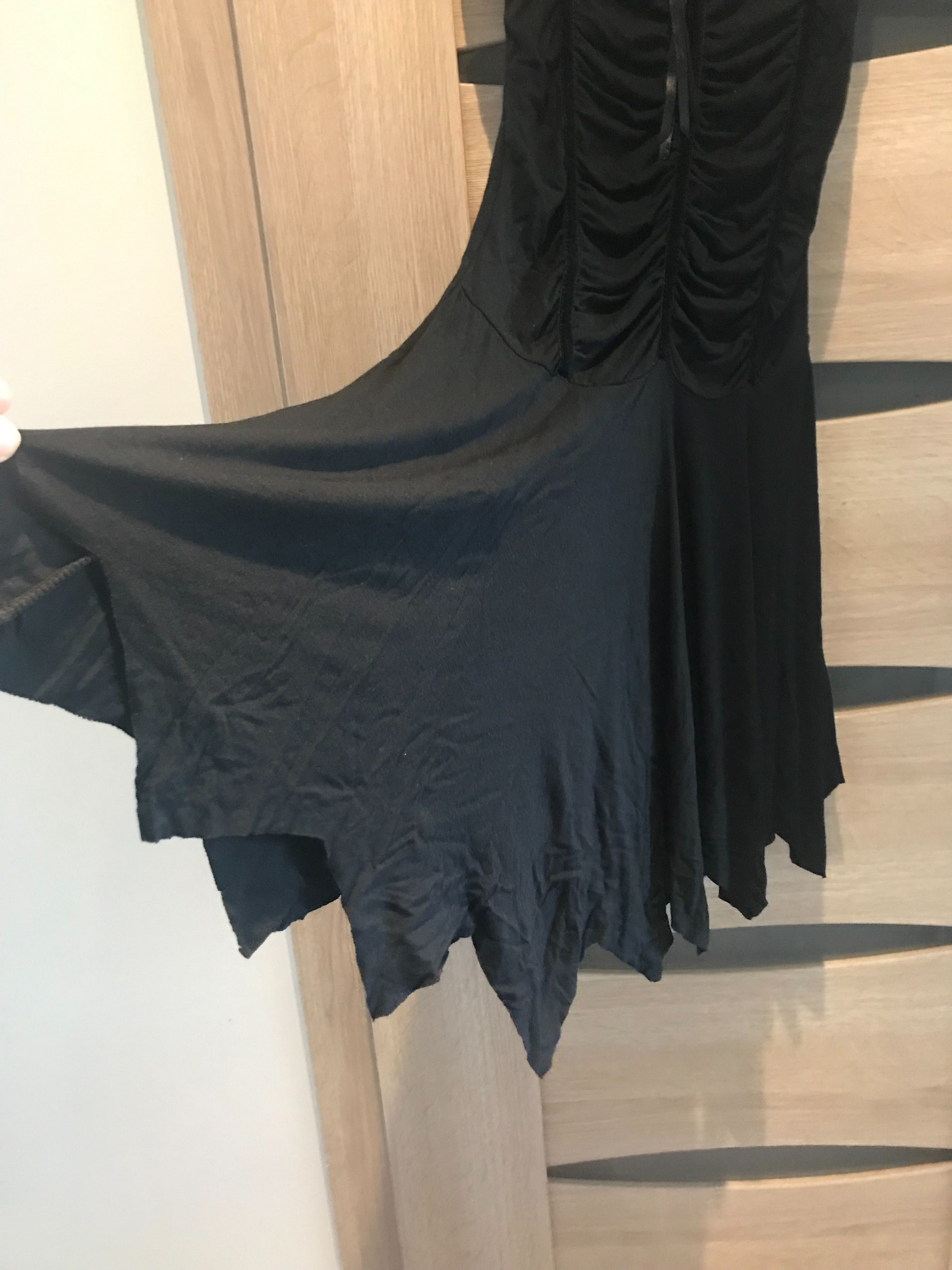 Czarna włoska sukienka z cekinami  r. S