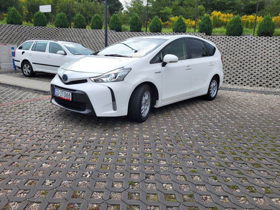 Toyota prius plus