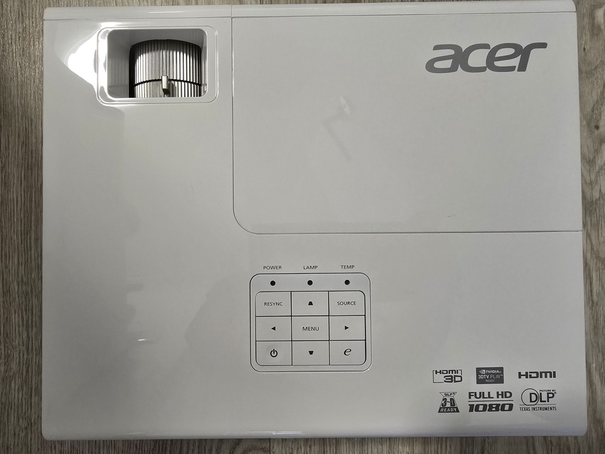 Projetor Acer H6508D em ótimo estado