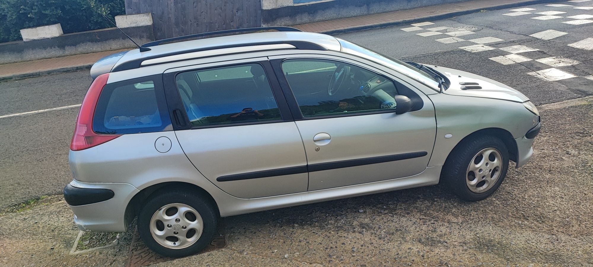 Peugeot 206 sw (1.1 gasolina)