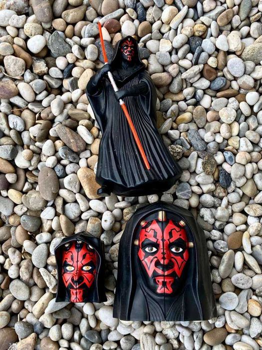 Colecionáveis Star Wars Figuras Variadas e Display