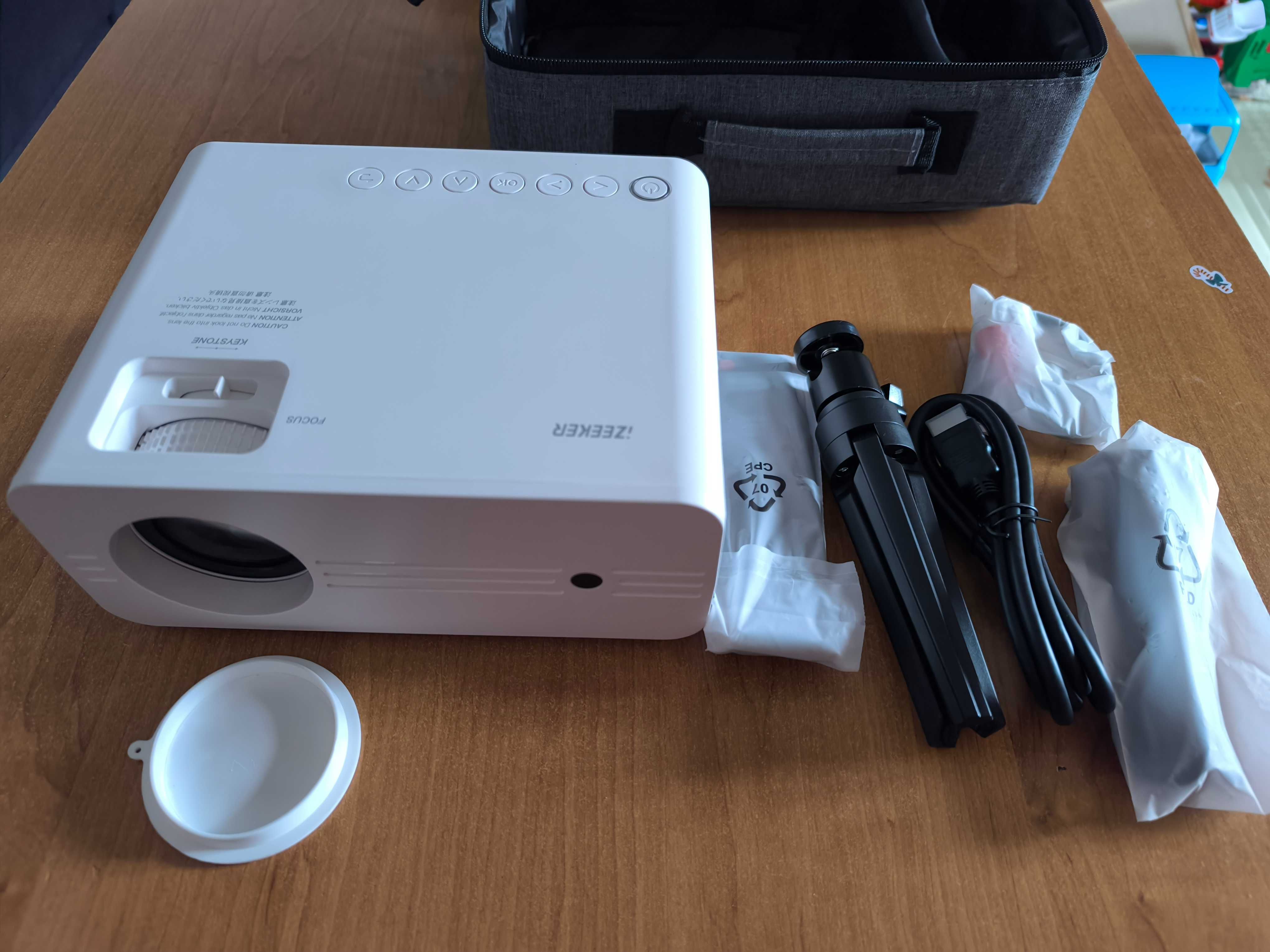 Projektor, 13000 Lux Full HD 1080P