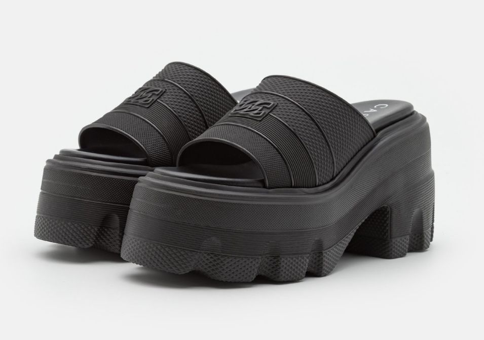 Casadei klapki buty