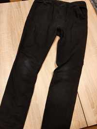 Spodnie czarne chłopięce materiałowe casual 164