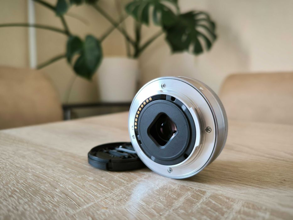 Sony 16 f/2.8 ! Блинчик ! Идеальное состояние ! Байонет Е (NEX, Alpha)