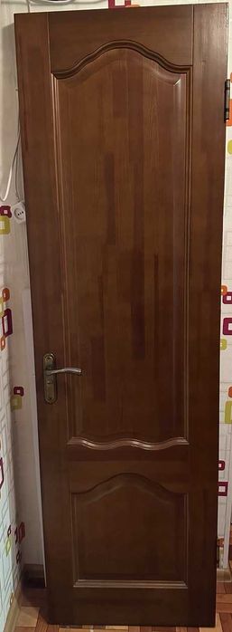 Міжкімнатні двері з дерева