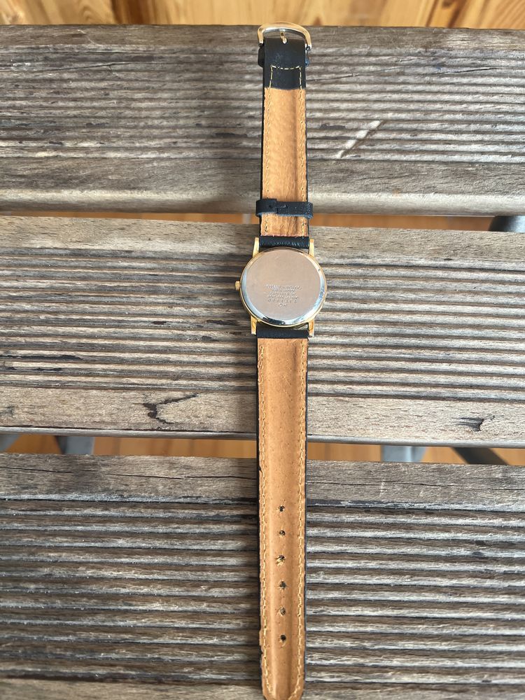 Sprzedam zegarek firmy Citizen Classy model 6010- R00243RYQ