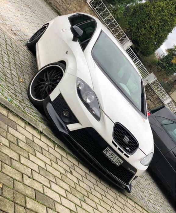 Saia dianteira para Seat Leon 1P FR / Cupra FA167