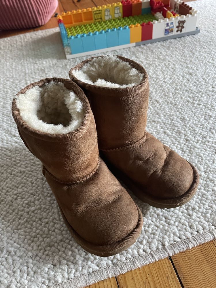 Kozaki Ugg 26 sniegowce. Prawdziwa  welna