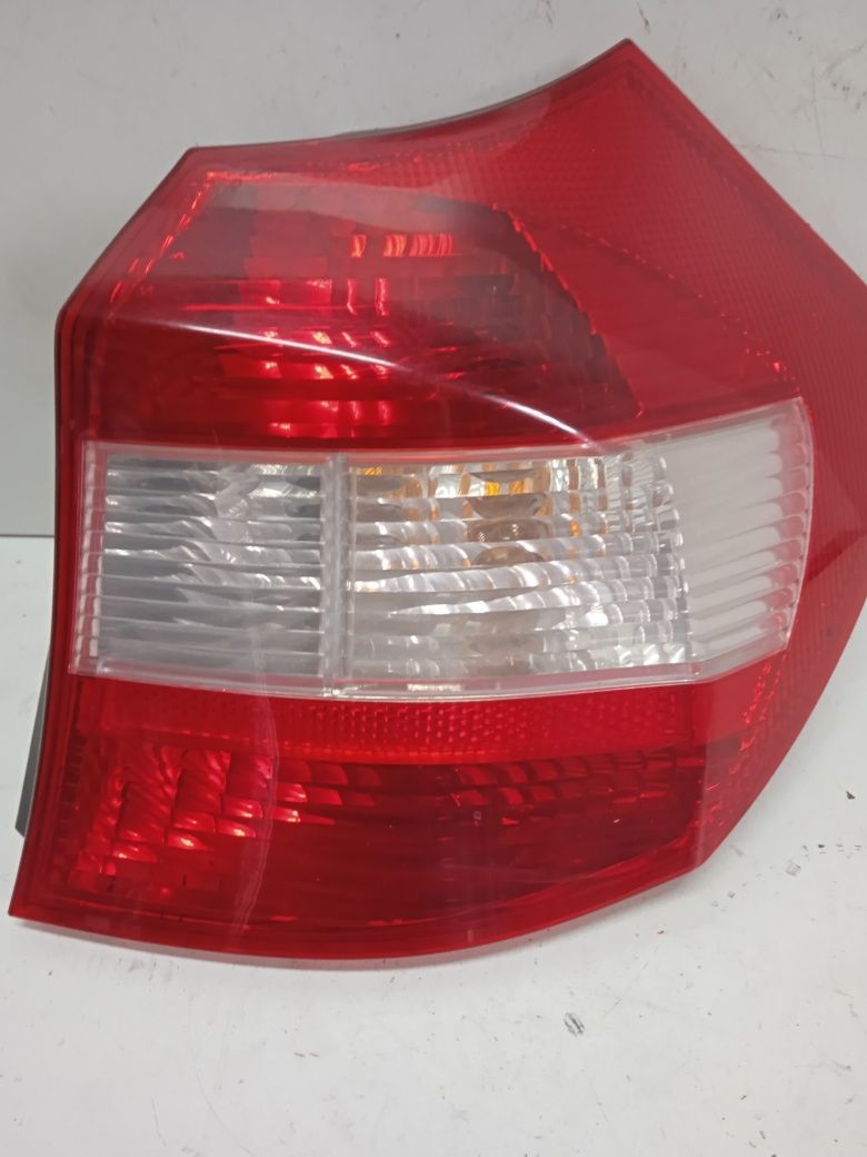 Bmw e87 lampa prawa tył Europa