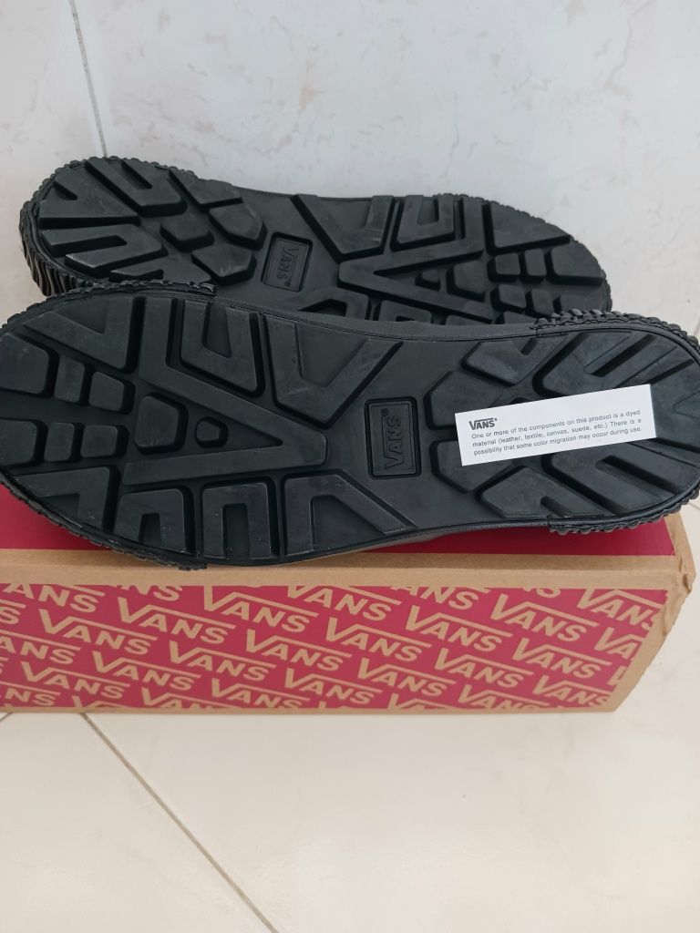 Sapatilhas Vans Novas