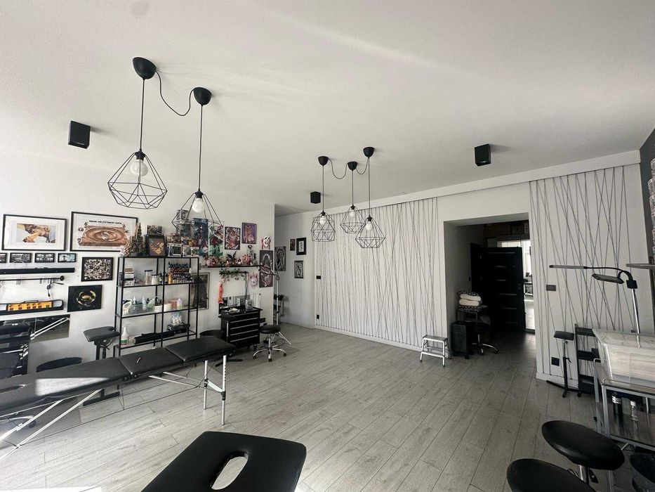 Lokal/ biuro , fryzjer tattoo ok 90 m2 okazja Piotrkowska deptak!!