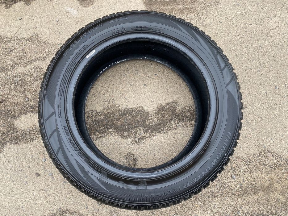 Зимова Falken Eurowinter HS01 225/55/18