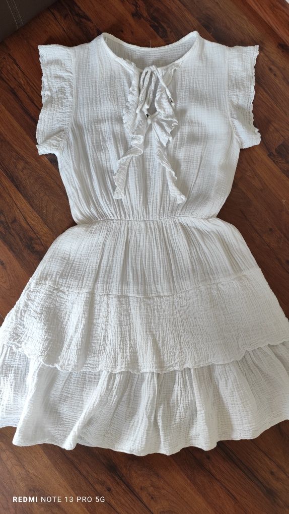 Biała muślinowa sukienka by Andżela M