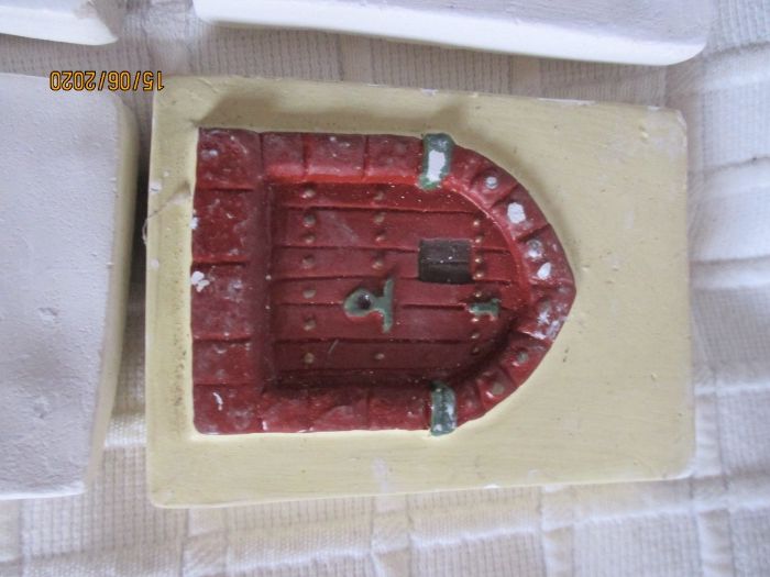 Colecção de 6 portas feitas em gesso p/ decoração