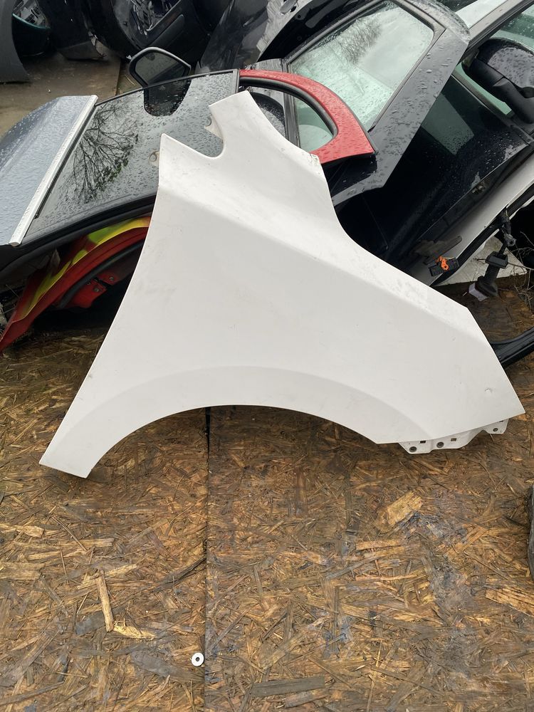 błotnik prawy przód przedni Hyundai ix35 bez kierunku