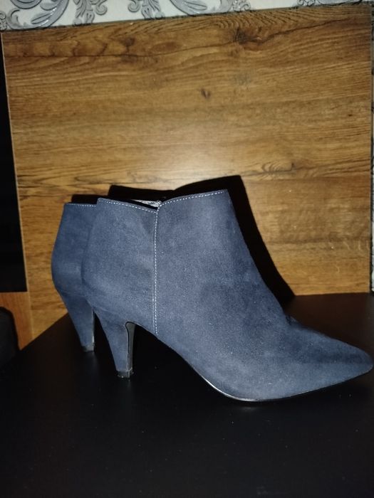 Жіночі напівчоботи