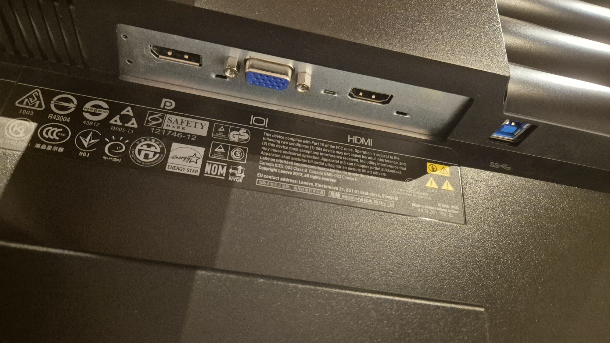 Monitor LED Blacklight Lenovo LT2223zwC