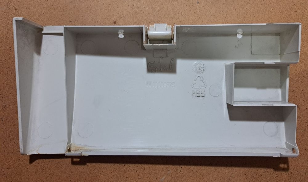 Крышка сливного отсека к стиральной машине BOSCH MAXX6