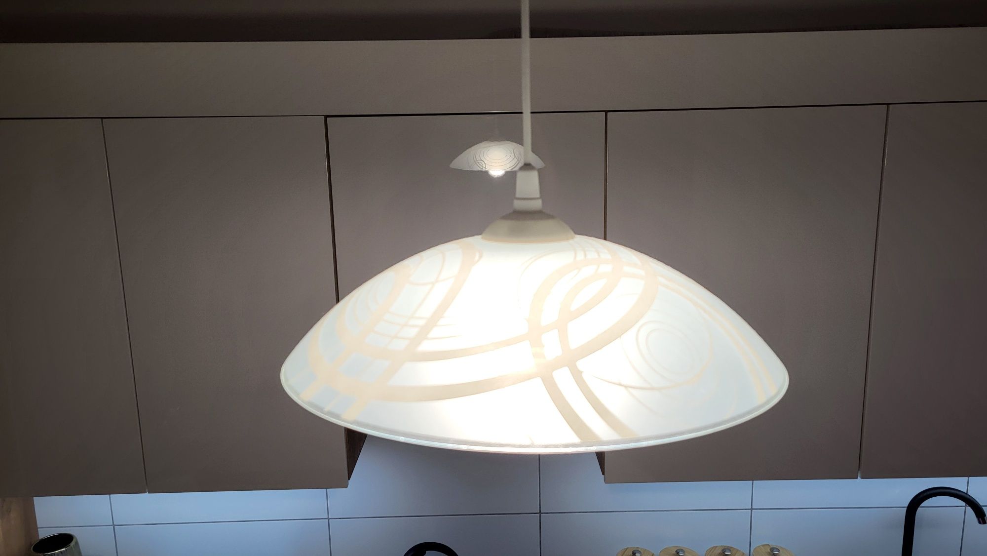 Lampa kuchenna 34.5 cm szklany klosz idealna okazja