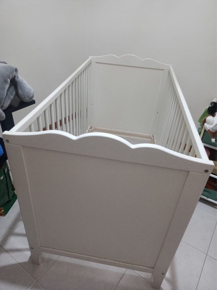 Berço com estrado como novo