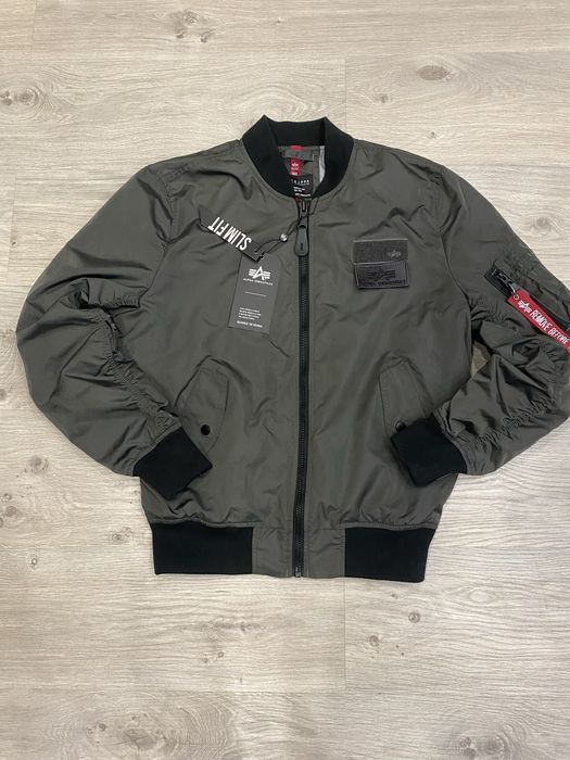 Бомбер куртка alpha industries ma-1 cwu-45