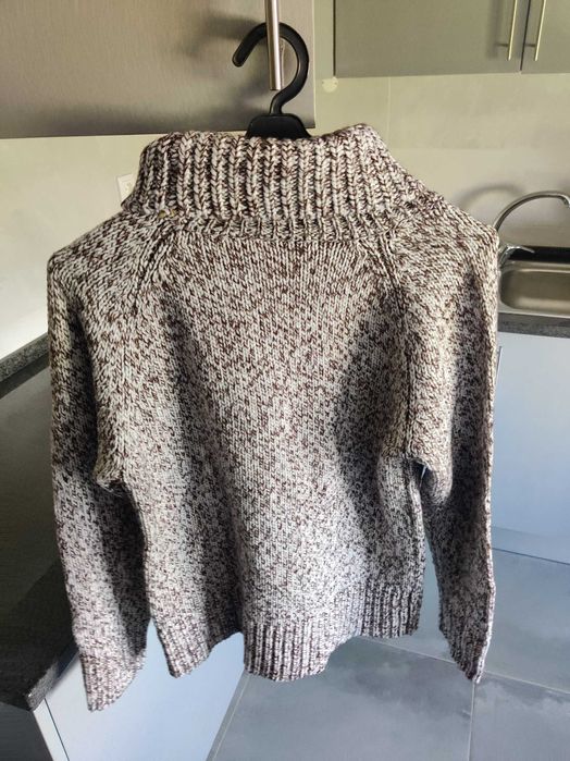 Camisola de lã de gola alta