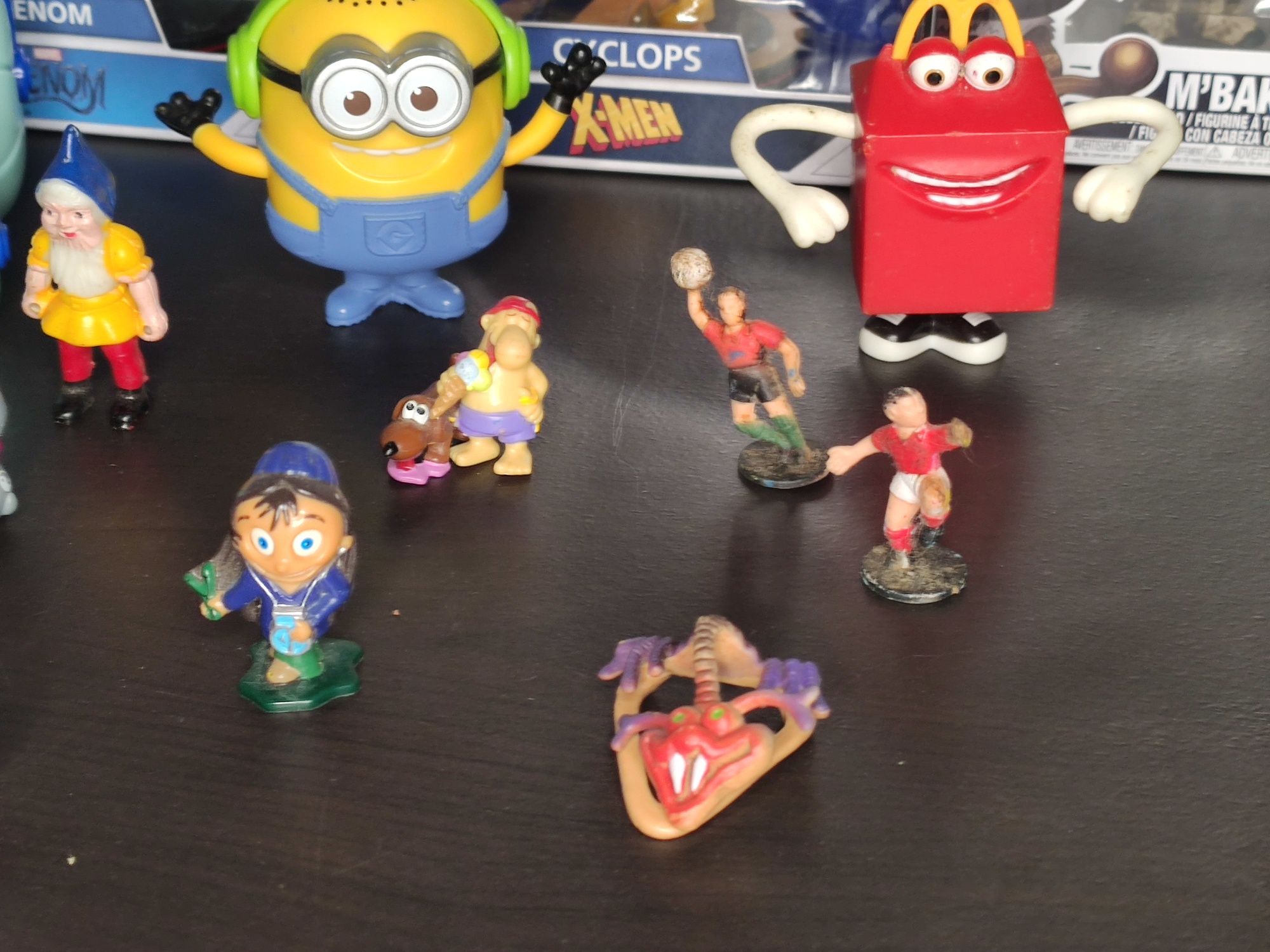 Lote de brinquedos - figuras Happy Meal McDonalds