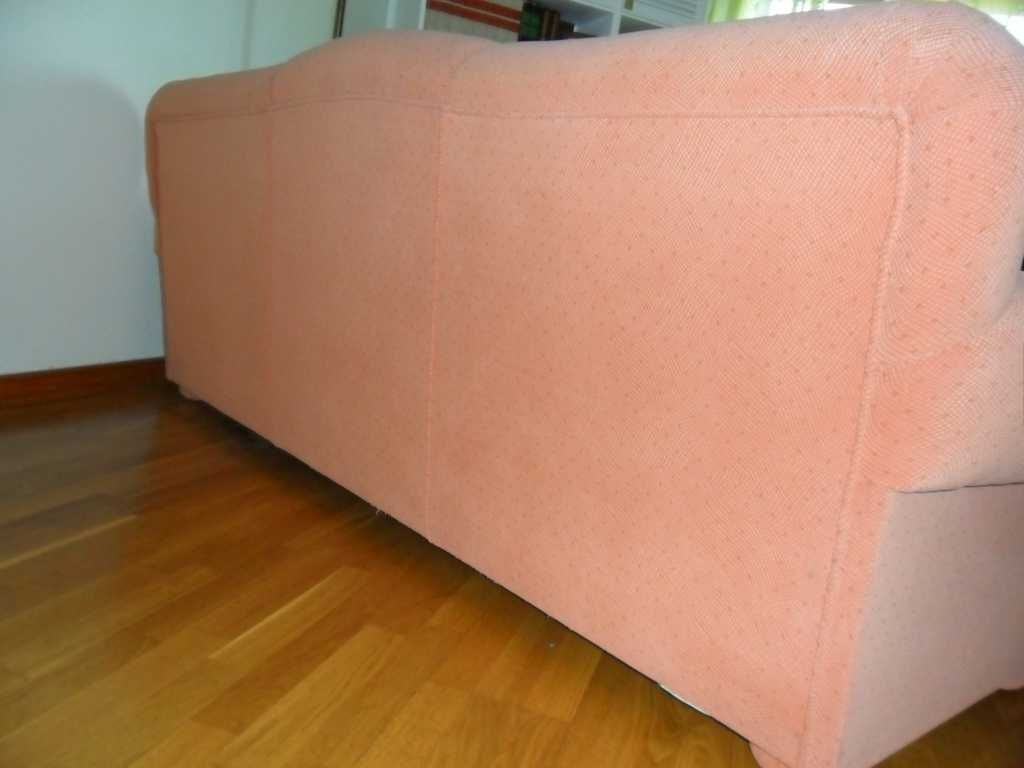Sofá cama usado cor salmão