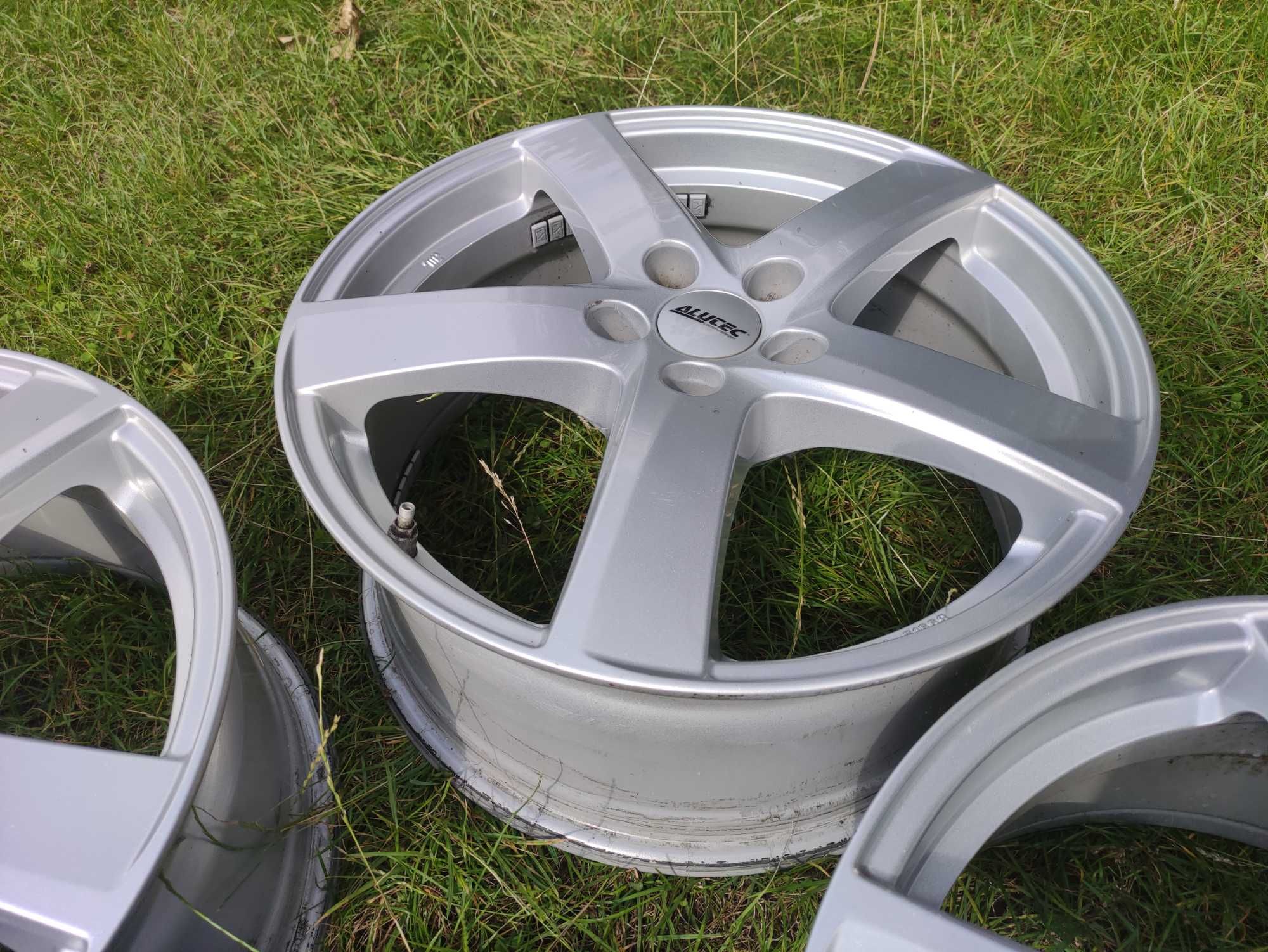 STAN IDEALNY 18 cali ALUTEC 5x112 ET38 Audi VW Seat Skoda CZUJNIKI